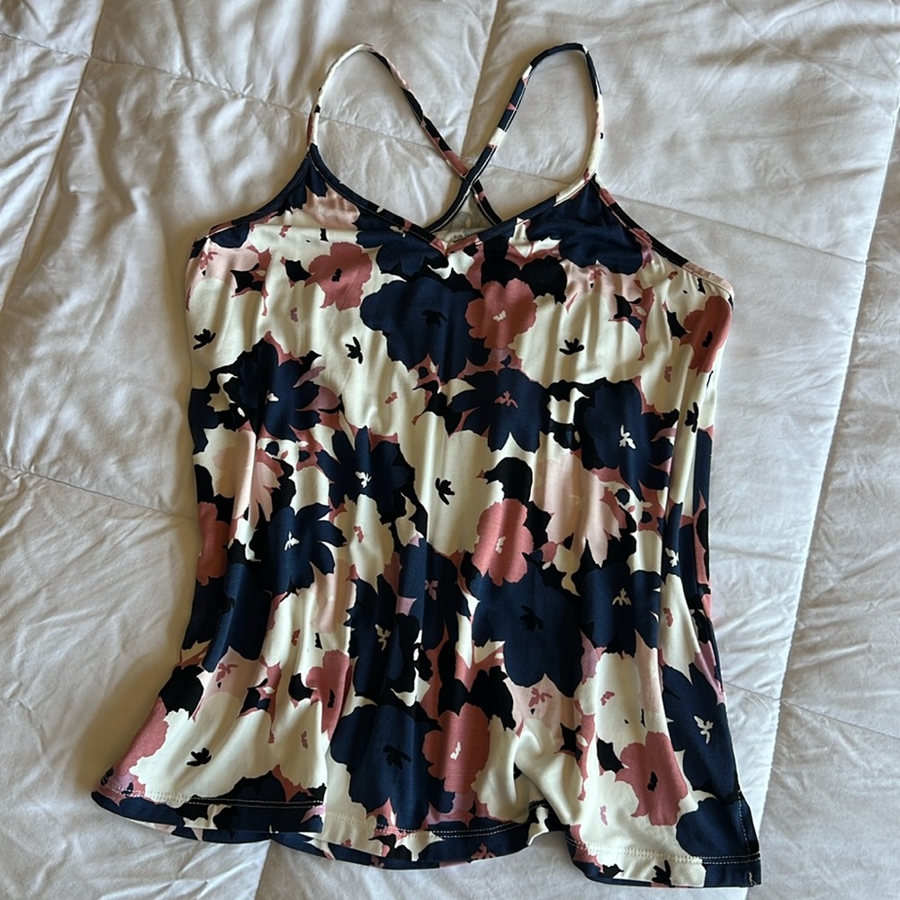 Market and Spruce XS spaghetti strap tank